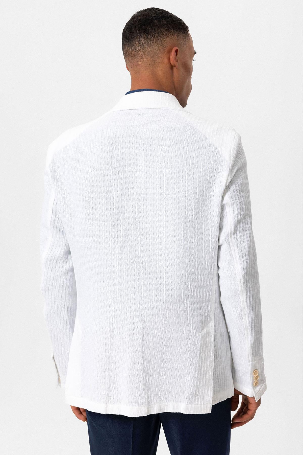 Men's Ecru Pocketed Plain Blazer Jacket