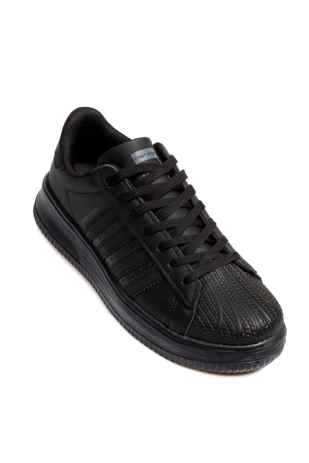 Men's All-Black Leather Low-Top Sneakers with Textured Toe
