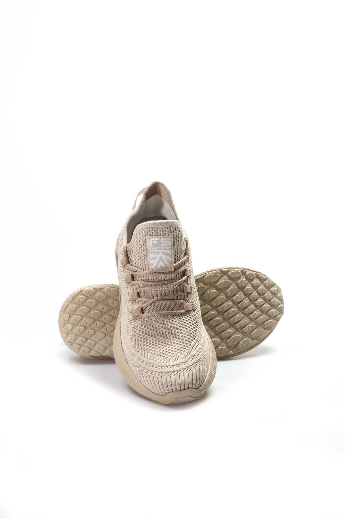 Men's Beige Lightweight Knit Sneakers with Breathable Design