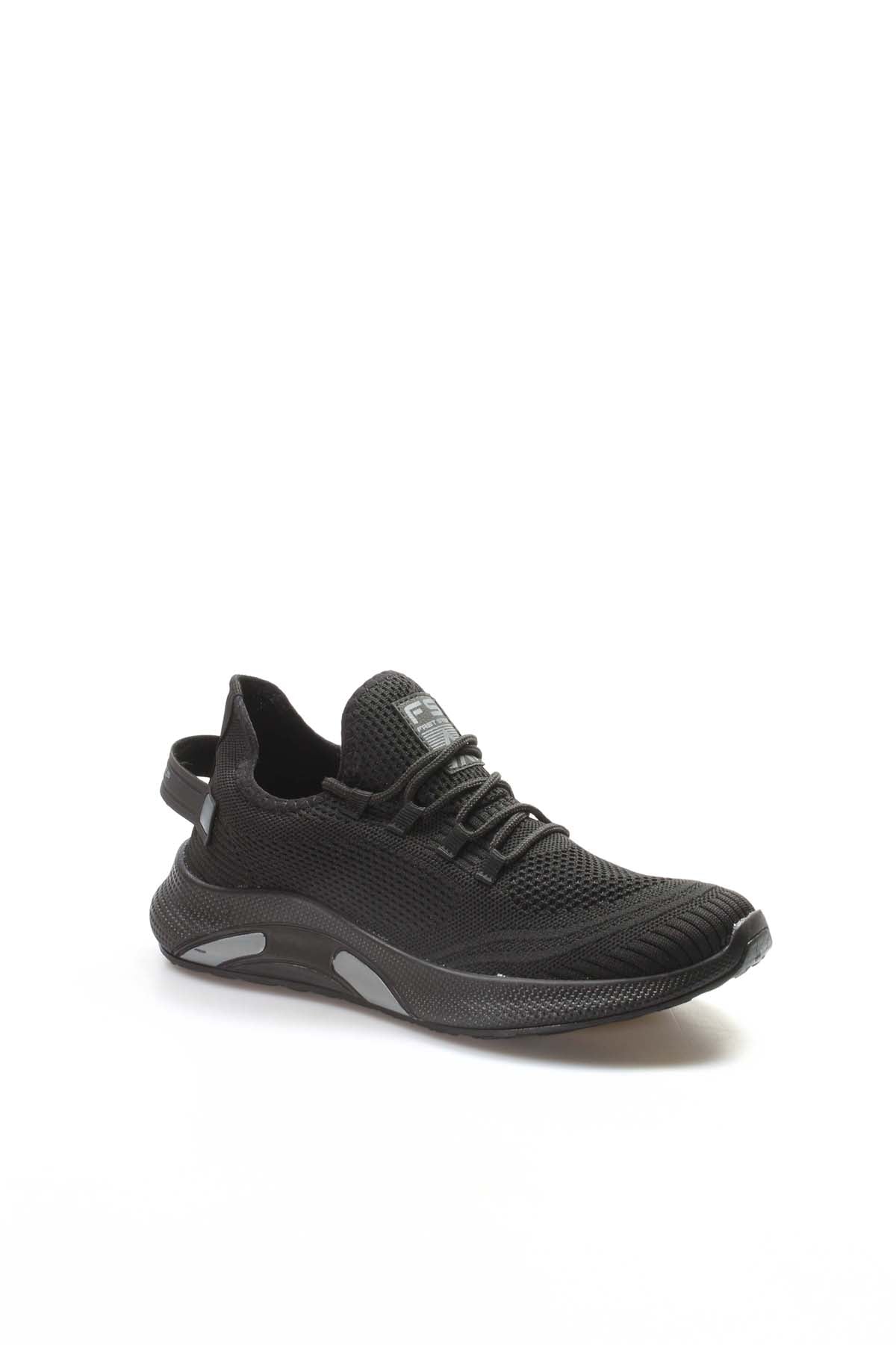Men's Black Knit Sneakers with Lightweight Sole