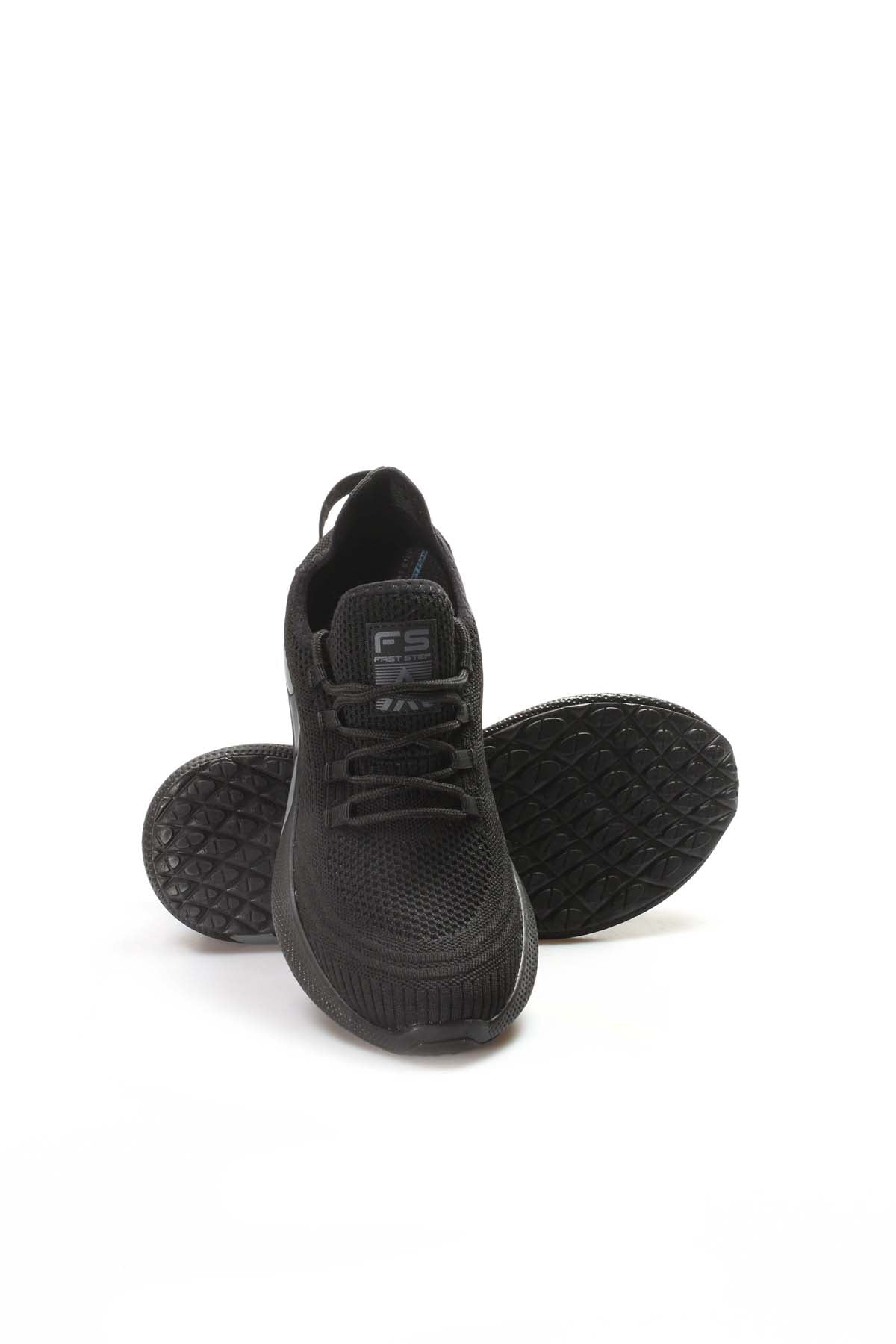 Men's Black Knit Sneakers with Lightweight Sole