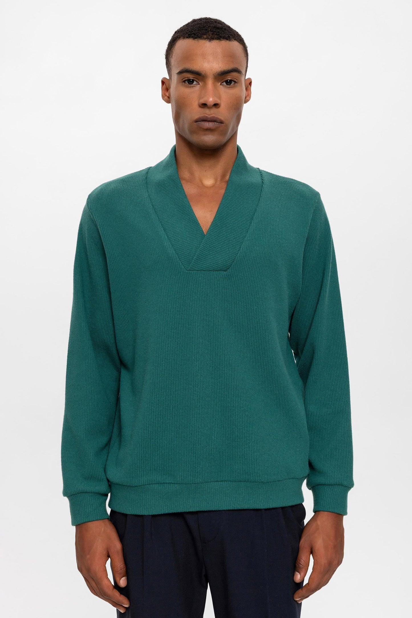 KOALA SYDNEY Men's Green V-Neck Sweater