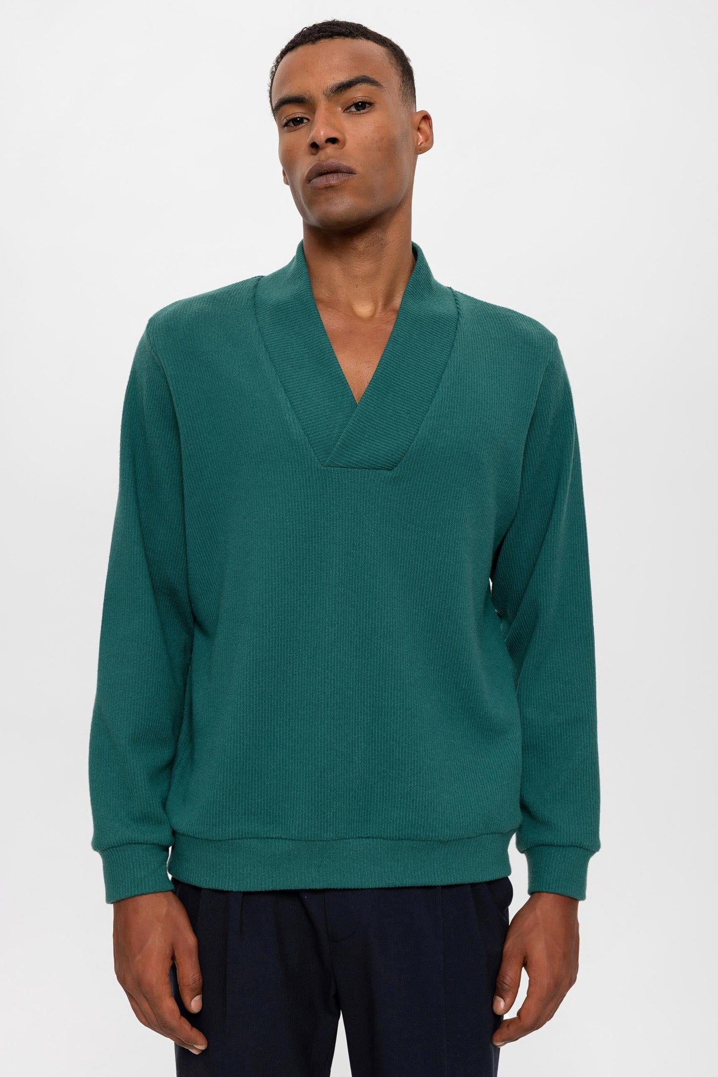 KOALA SYDNEY Men's Green V-Neck Sweater