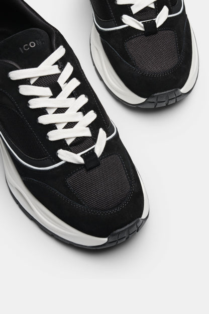THE RENO RUNNER