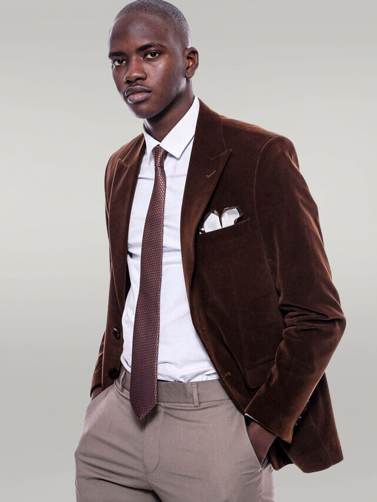 Wide Peak Lapel Velvet Brown Men Blazer -