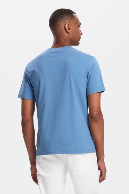 THE ESSENTIAL T-SHIRT