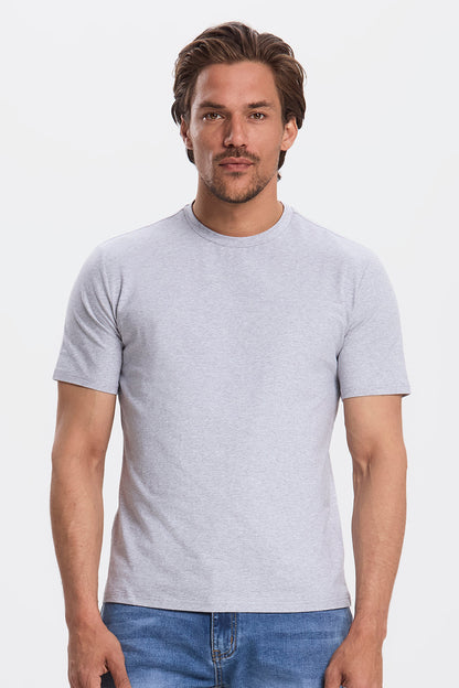 THE ESSENTIAL T-SHIRT
