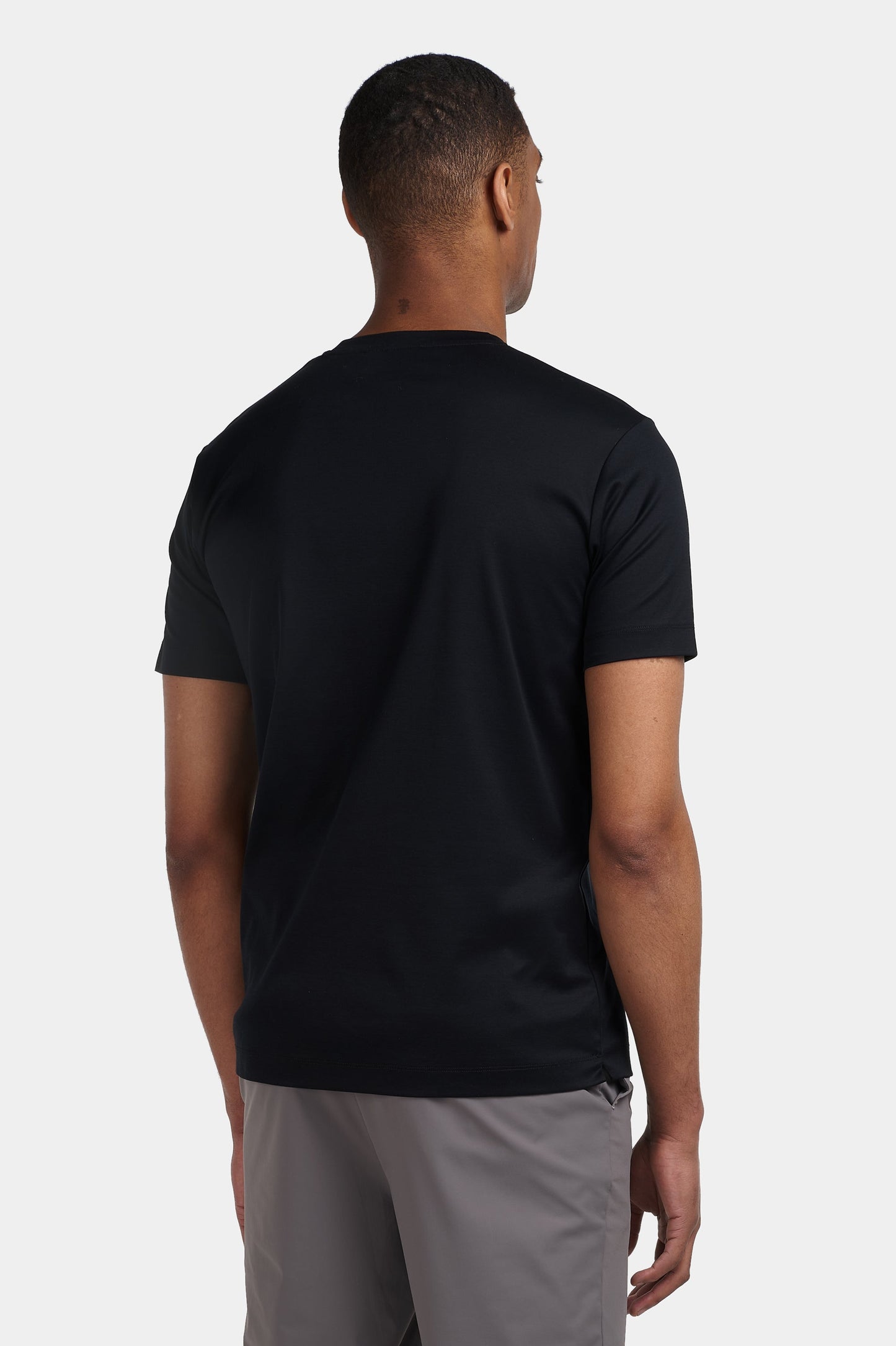 THE ELEGANT TEE