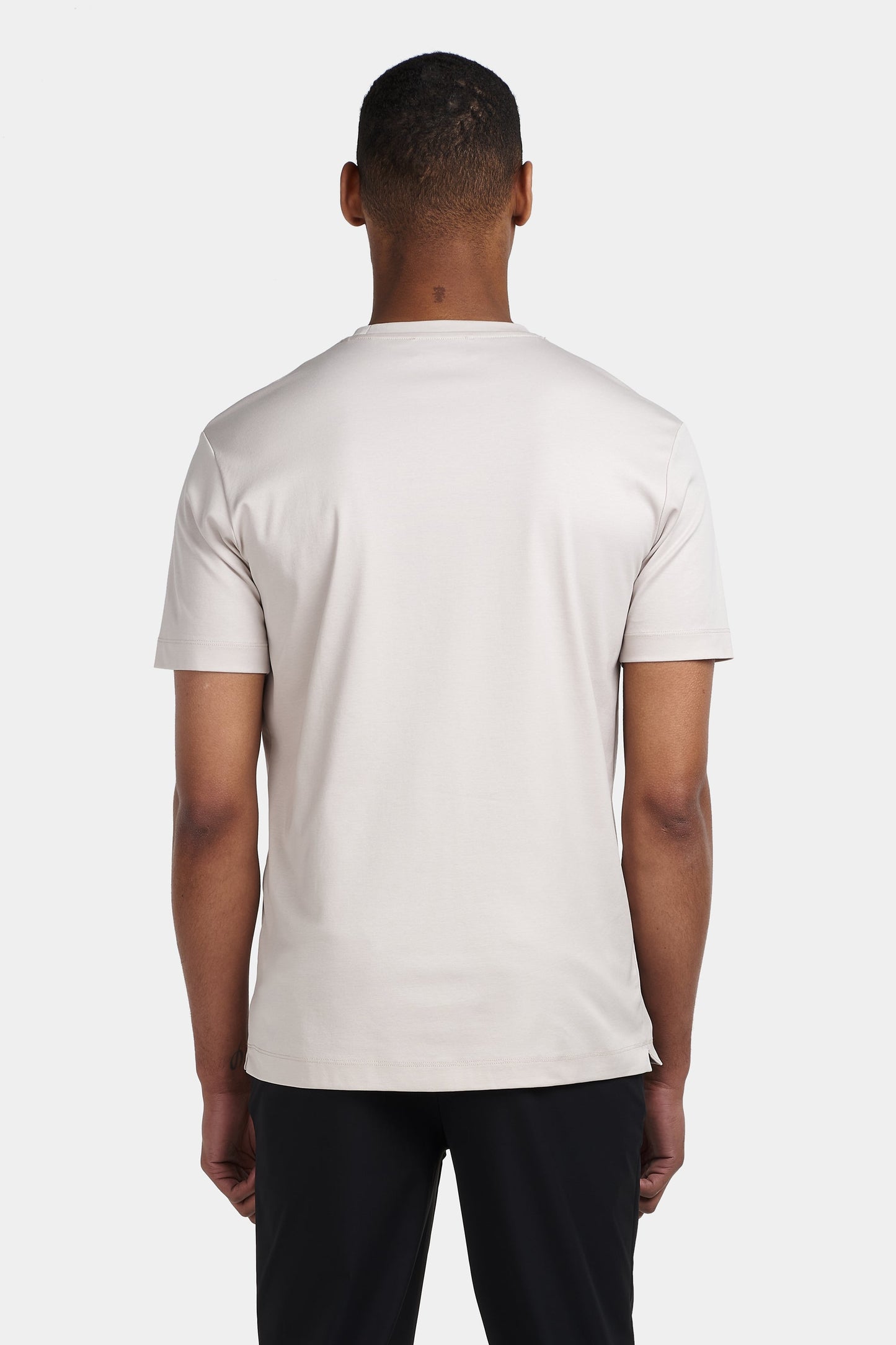 THE ELEGANT TEE