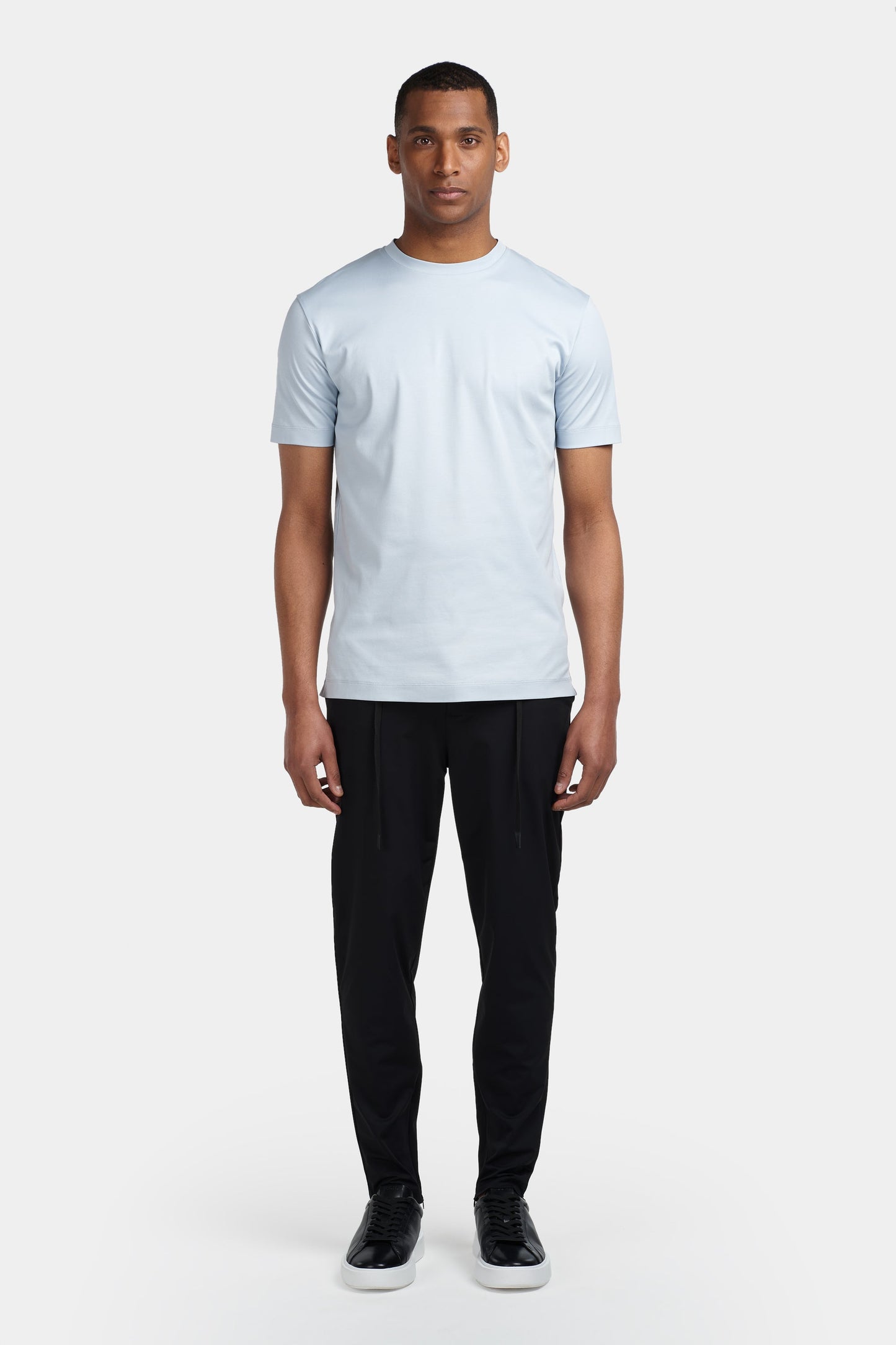 THE ELEGANT TEE