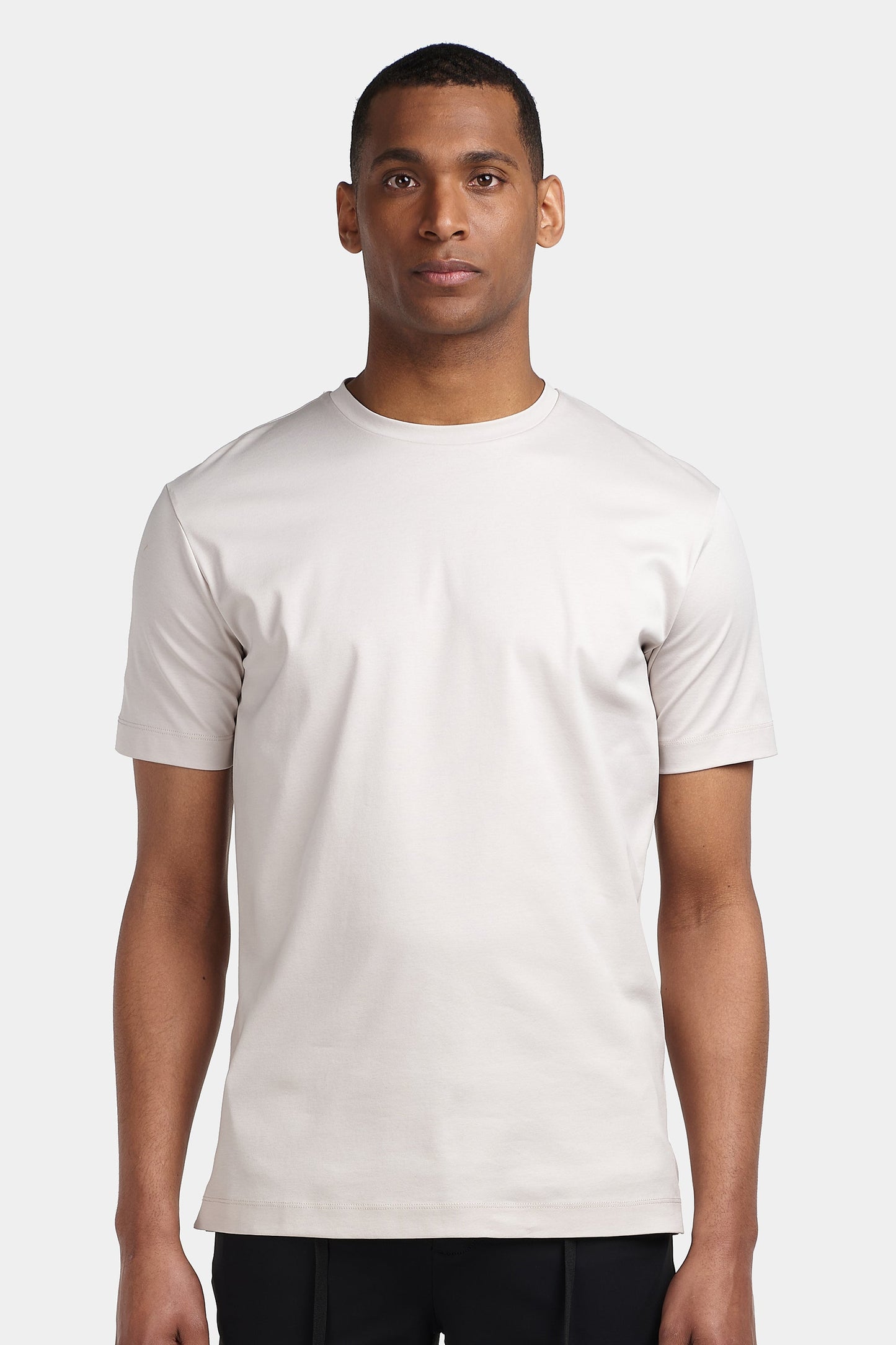 THE ELEGANT TEE