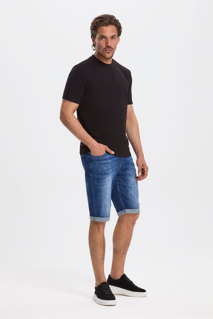 THE MUST-HAVE TEE
