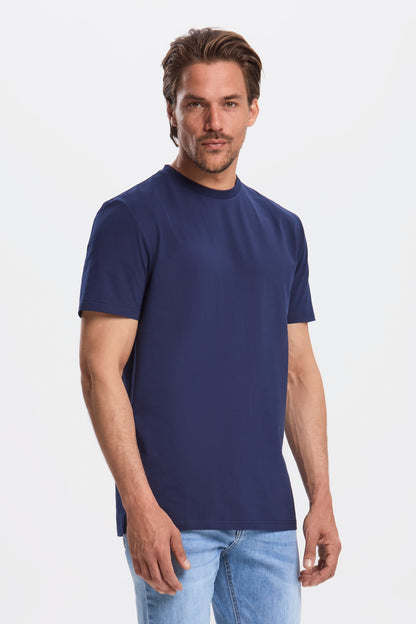 THE MUST-HAVE TEE