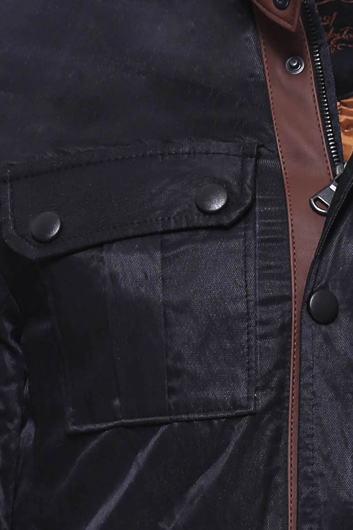 4 Pocket Snap Short Black Coat-Wessi