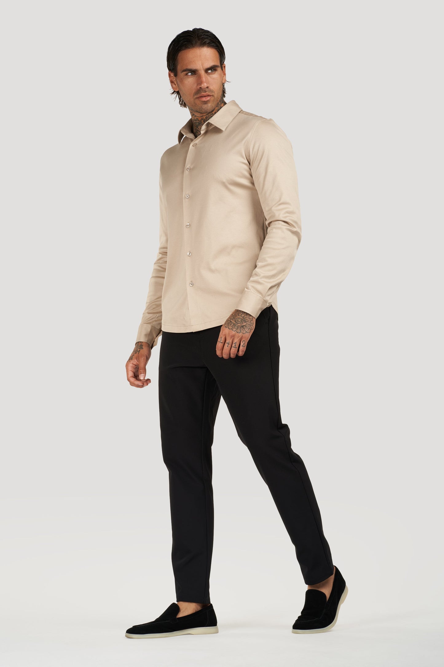 THE ELEGANT SHIRT