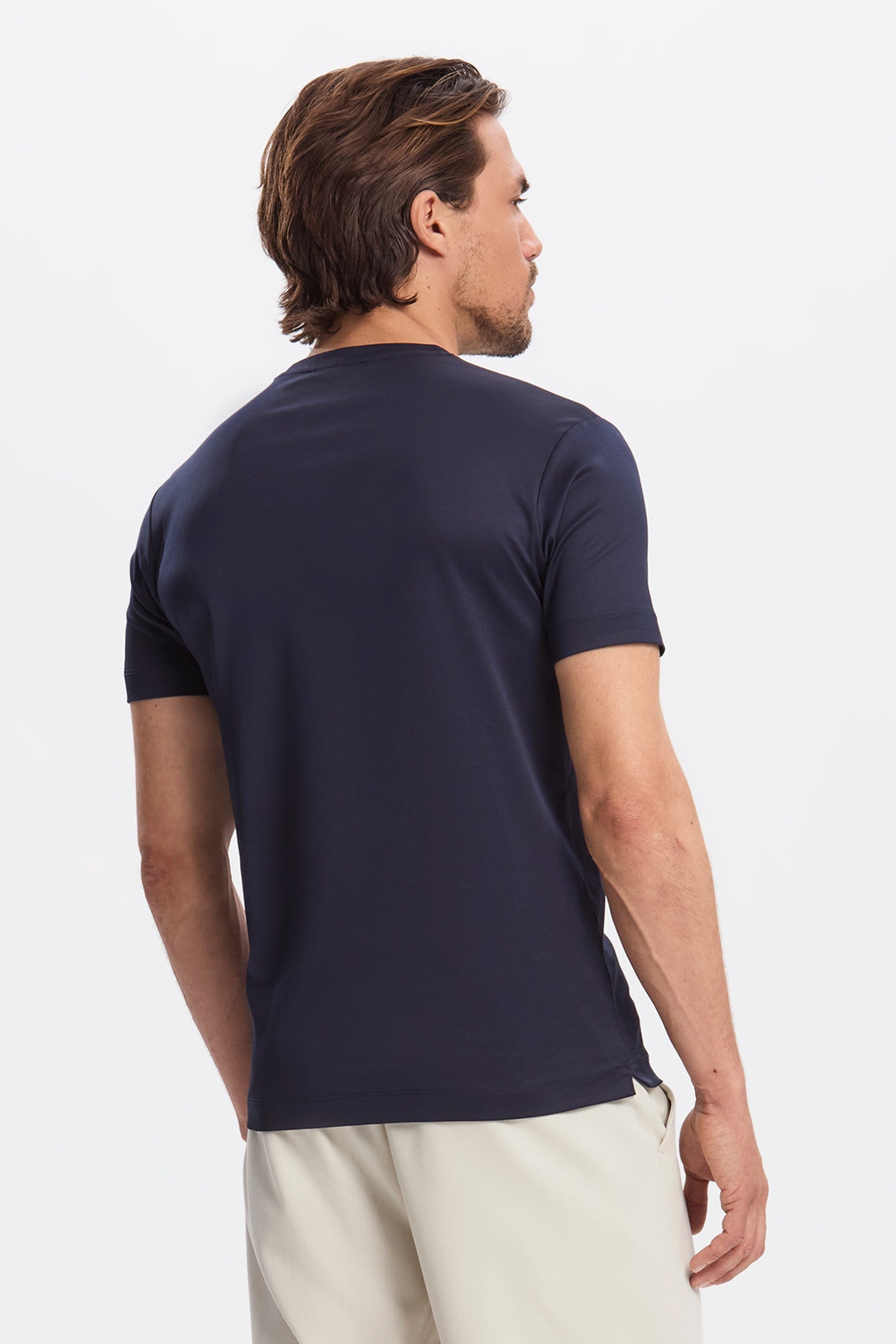 THE ELEGANT TEE