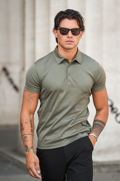 THE ELEGANT POLO