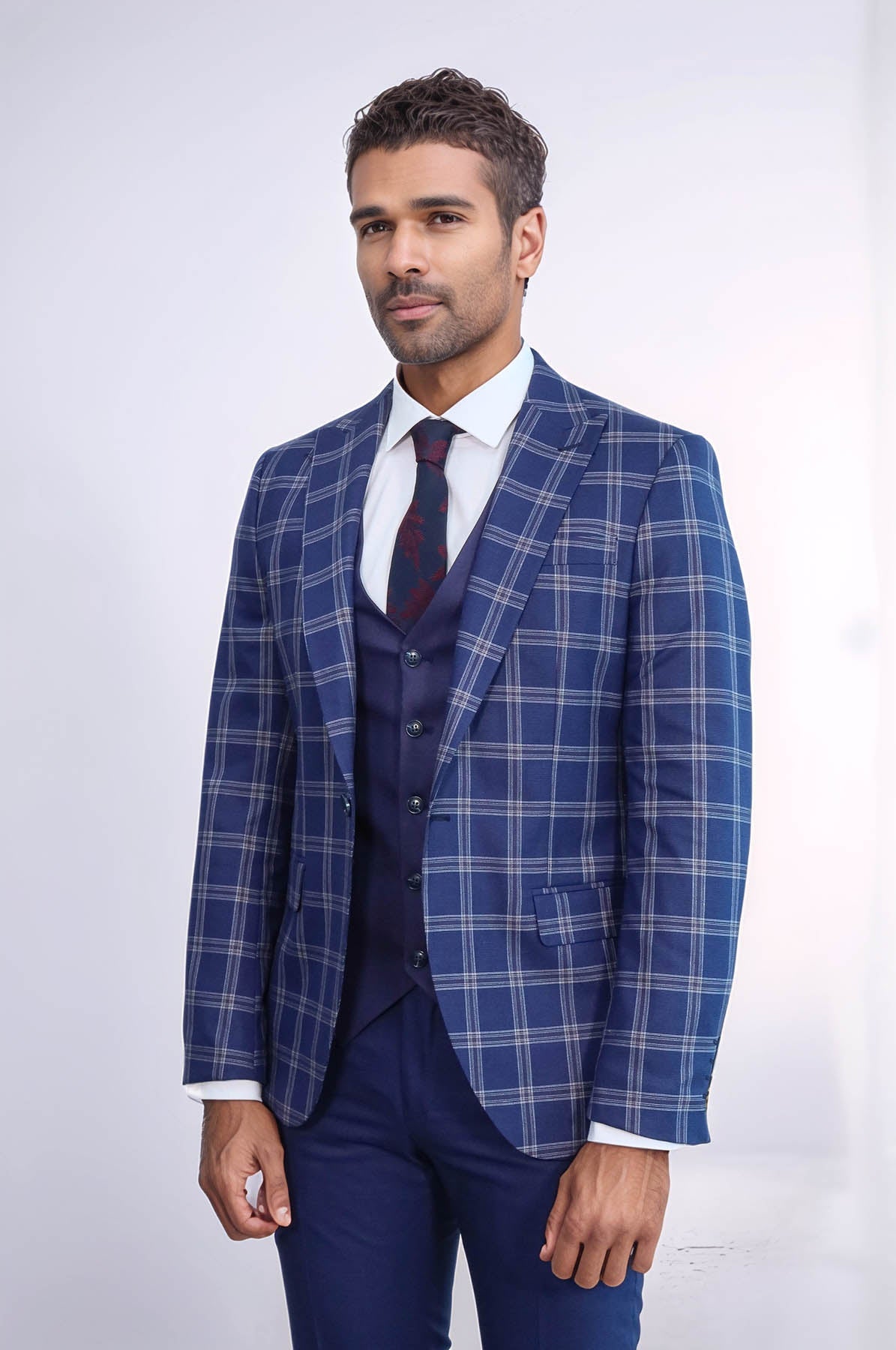 KOALA SYDNEY  Slim Fit Vested Peak Lapel Checked Navy Blue Men Combination Suit