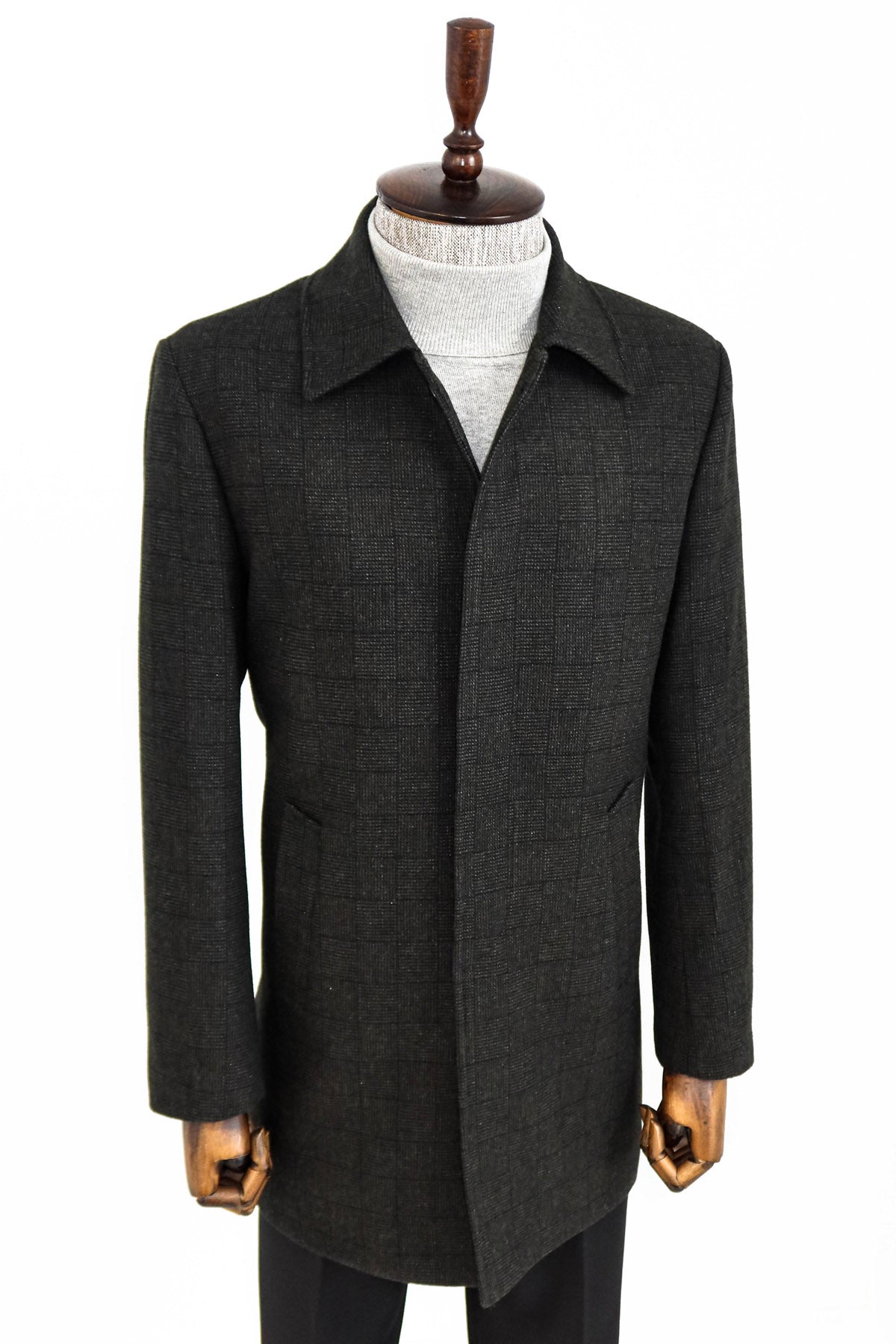 Black Hidden Button Peak Lapel Coat