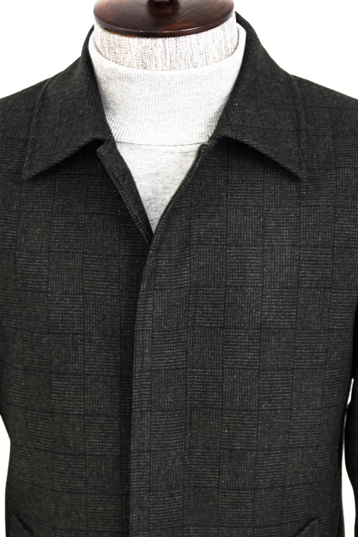 Black Hidden Button Peak Lapel Coat