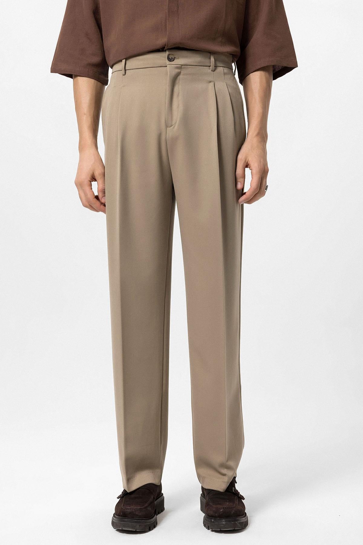 Men's Light Brown High-Waist Pleated Relaxed Fit Pants