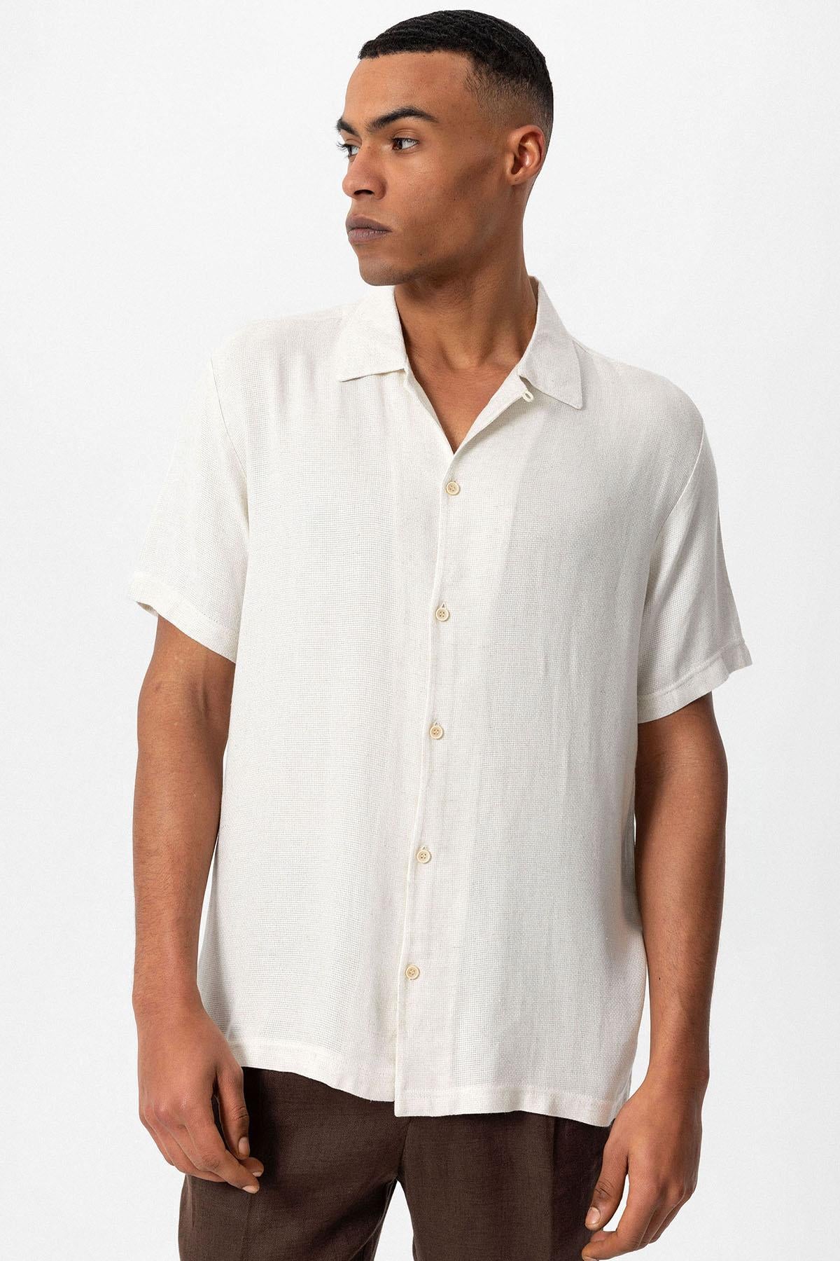 Men's Ecru Knit Textured Camp Collar Shirt