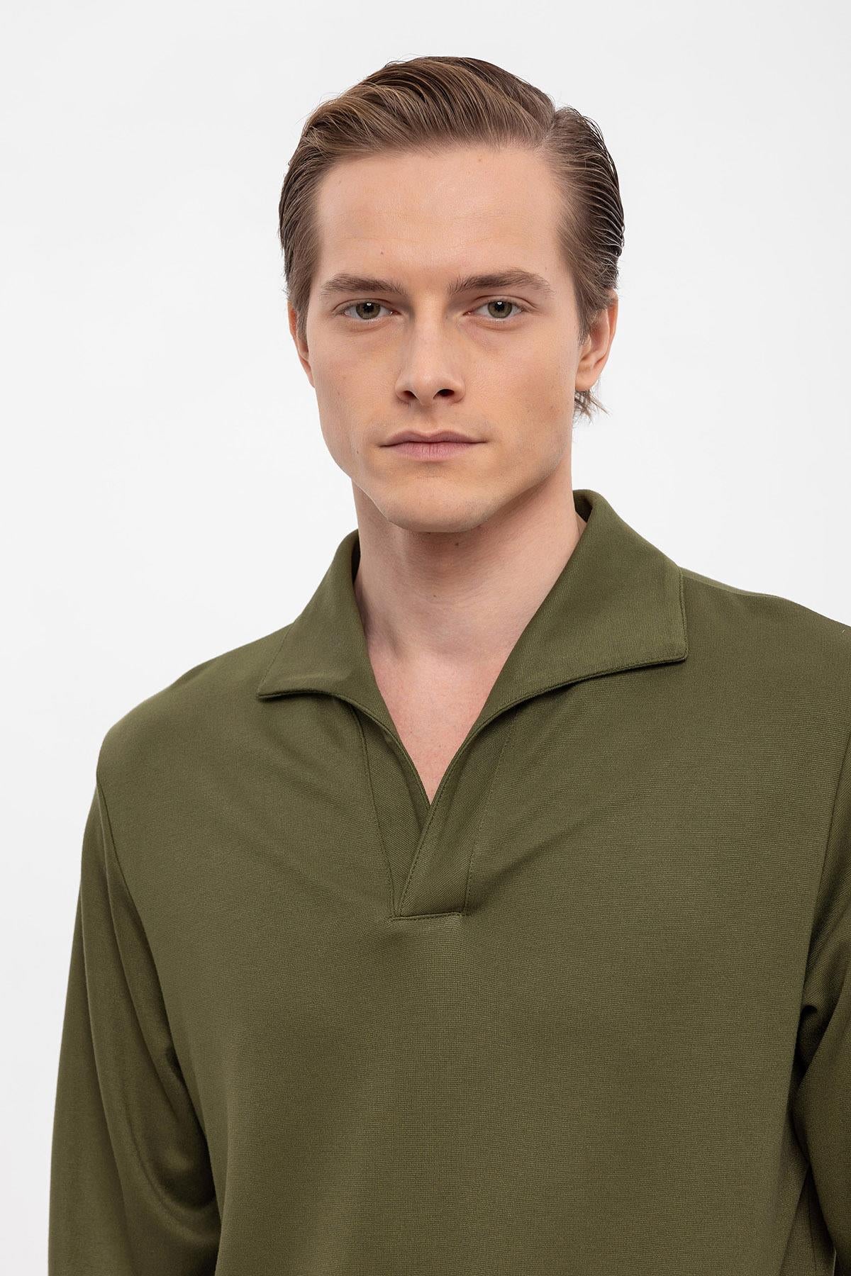 Men's Green Camp Collar Regular Fit Long Sleeve Sweater