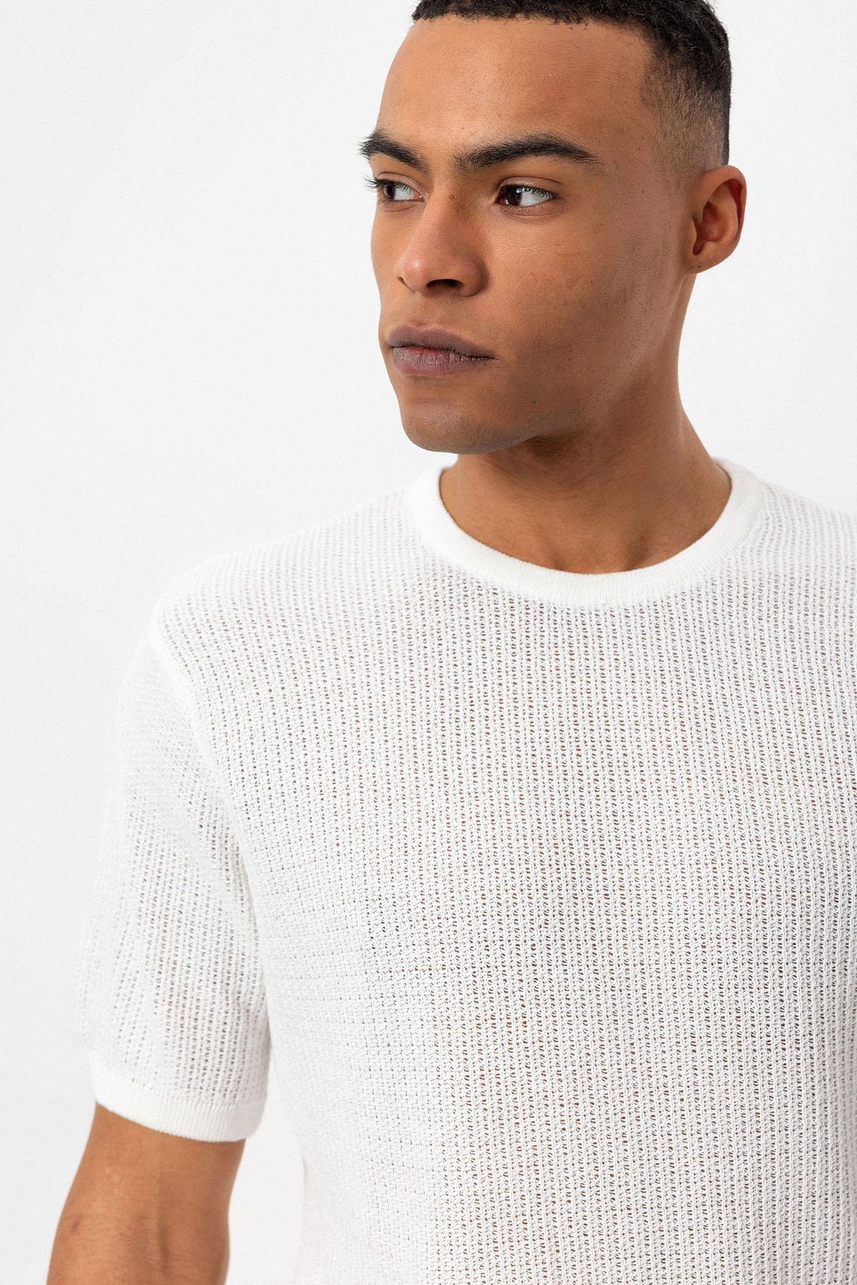 Men's Ecru Crew Neck Knit T-Shirt