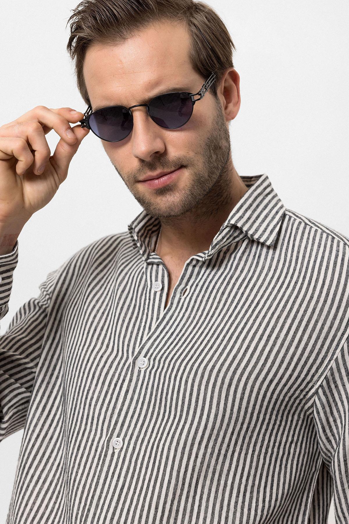 Men's Black Relaxed Fit Basic T-Shirt