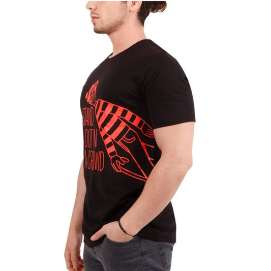 Man Casual Graphic Tee for Everyday Comfort