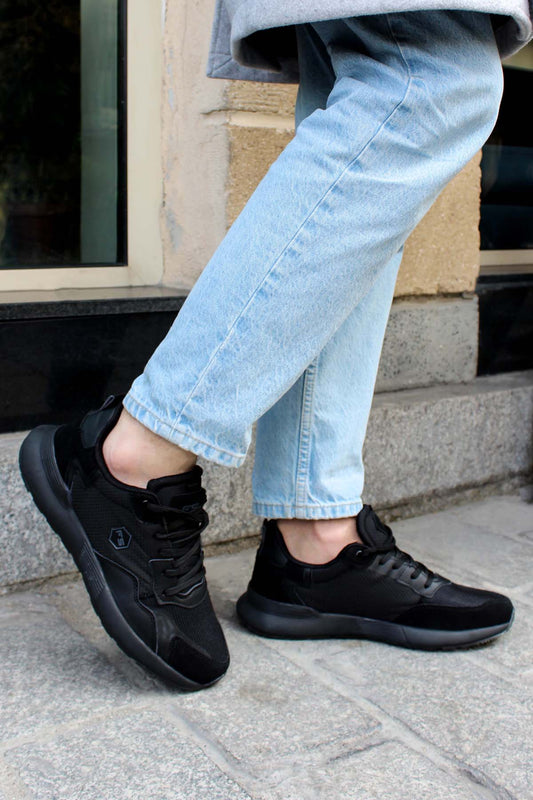 Men's Black Athletic Sneakers with Cushioned Sole