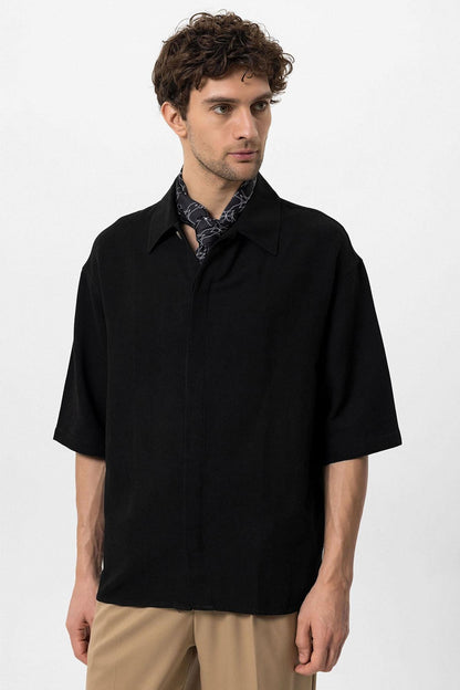 Men's Black Elbow-Length Sleeve Hidden Button Closure Oversize Shirt -