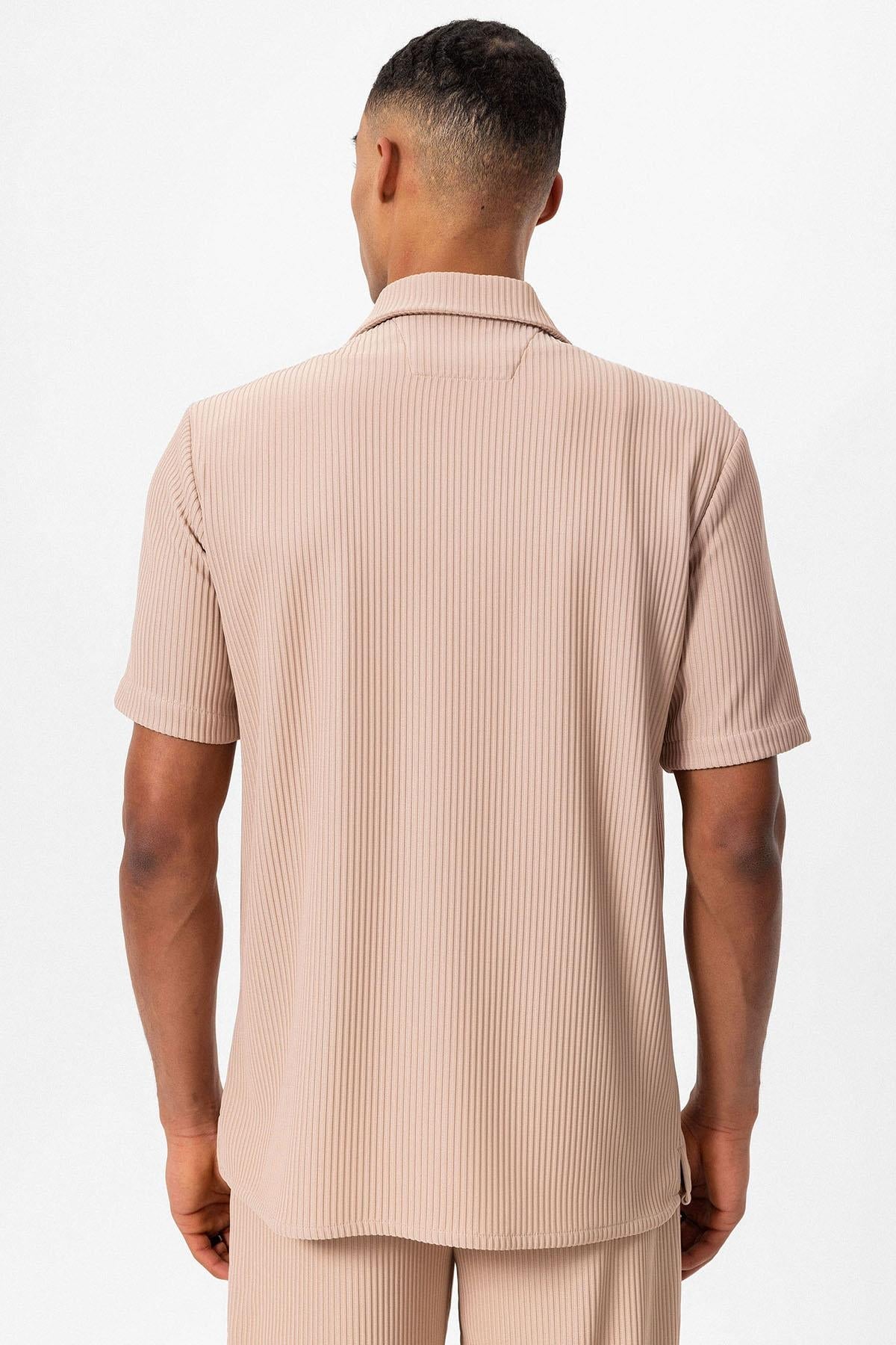 Men's Beige Short-Sleeve Ribbed Shirt -