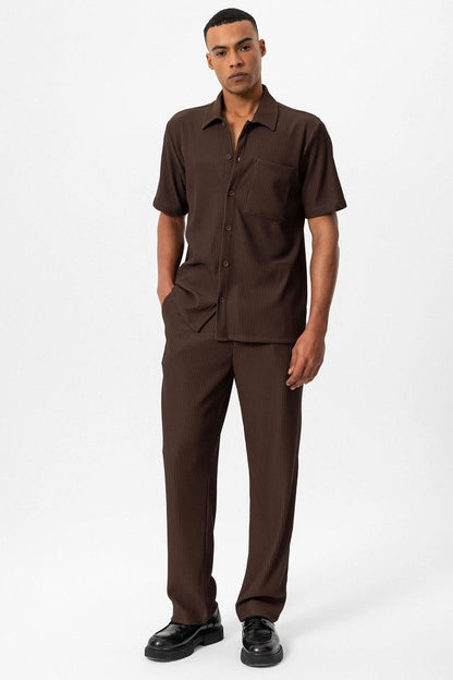 Men's Brown Short-Sleeve Ribbed Shirt