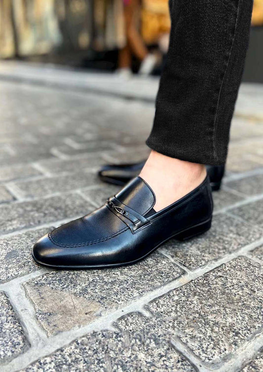 KOALA SYDNEY Men's Black Leather Loafers with Decorative Metal Accent