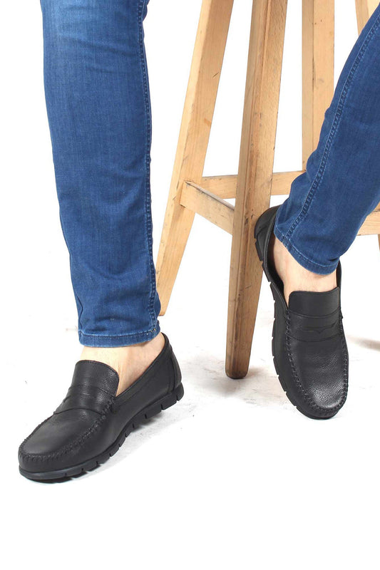 KOALA SYDNEY Men's Black Leather Loafers with Moc Toe Stitching