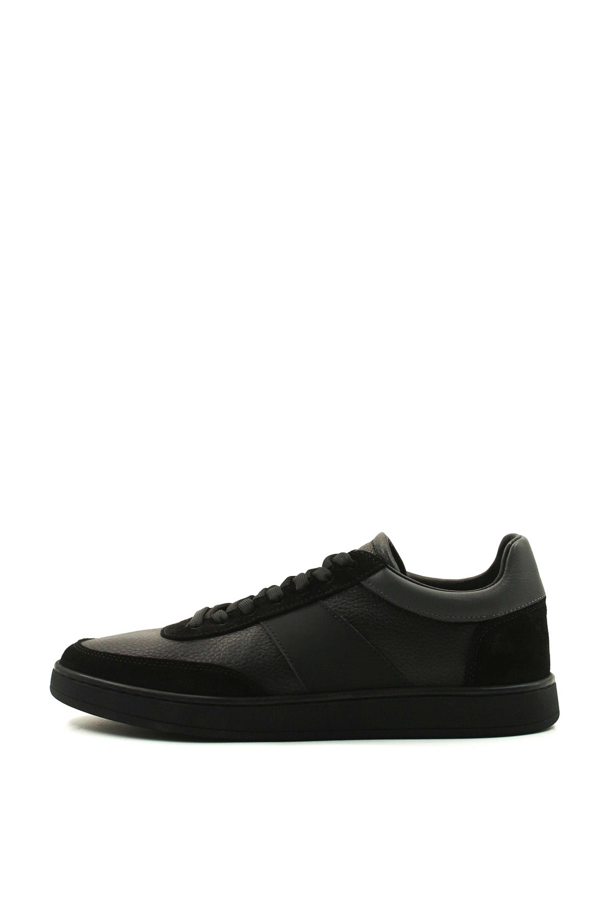 Men's Black Leather Casual Sneakers with Suede Accents