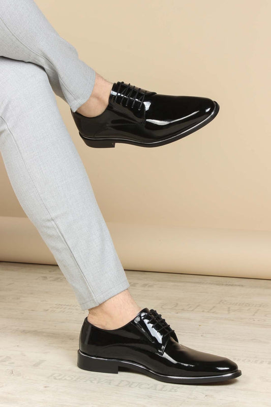 KOALA SYDNEY Men's Black Patent Leather Lace-Up Oxfords with Sleek Finish