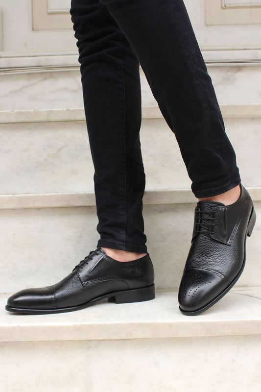 KOALA SYDNEY Men's Black Leather Oxford Shoes with Perforated Cap-Toe