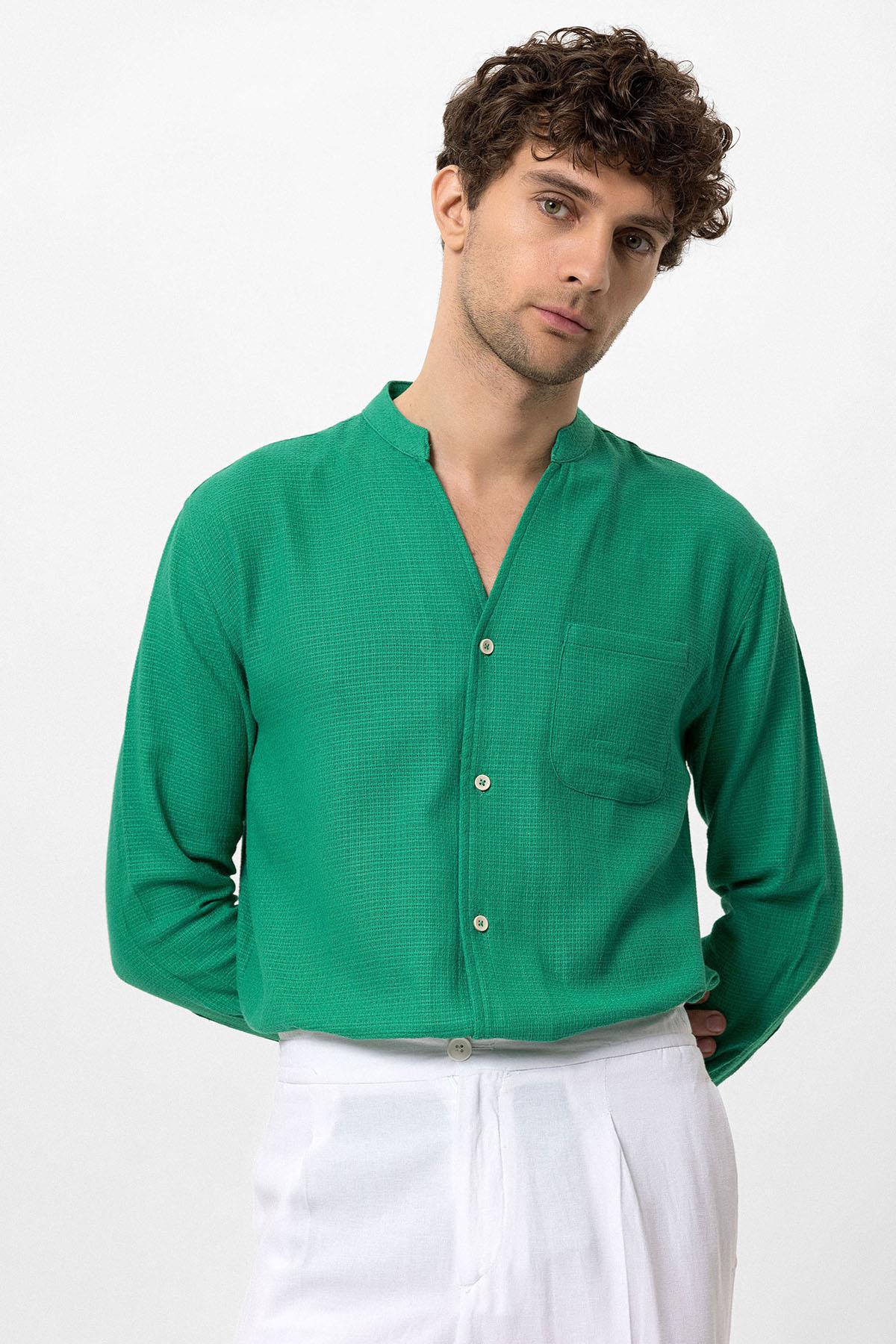 Men's Duck Green Judge Collar Knitted Textured Shirt -