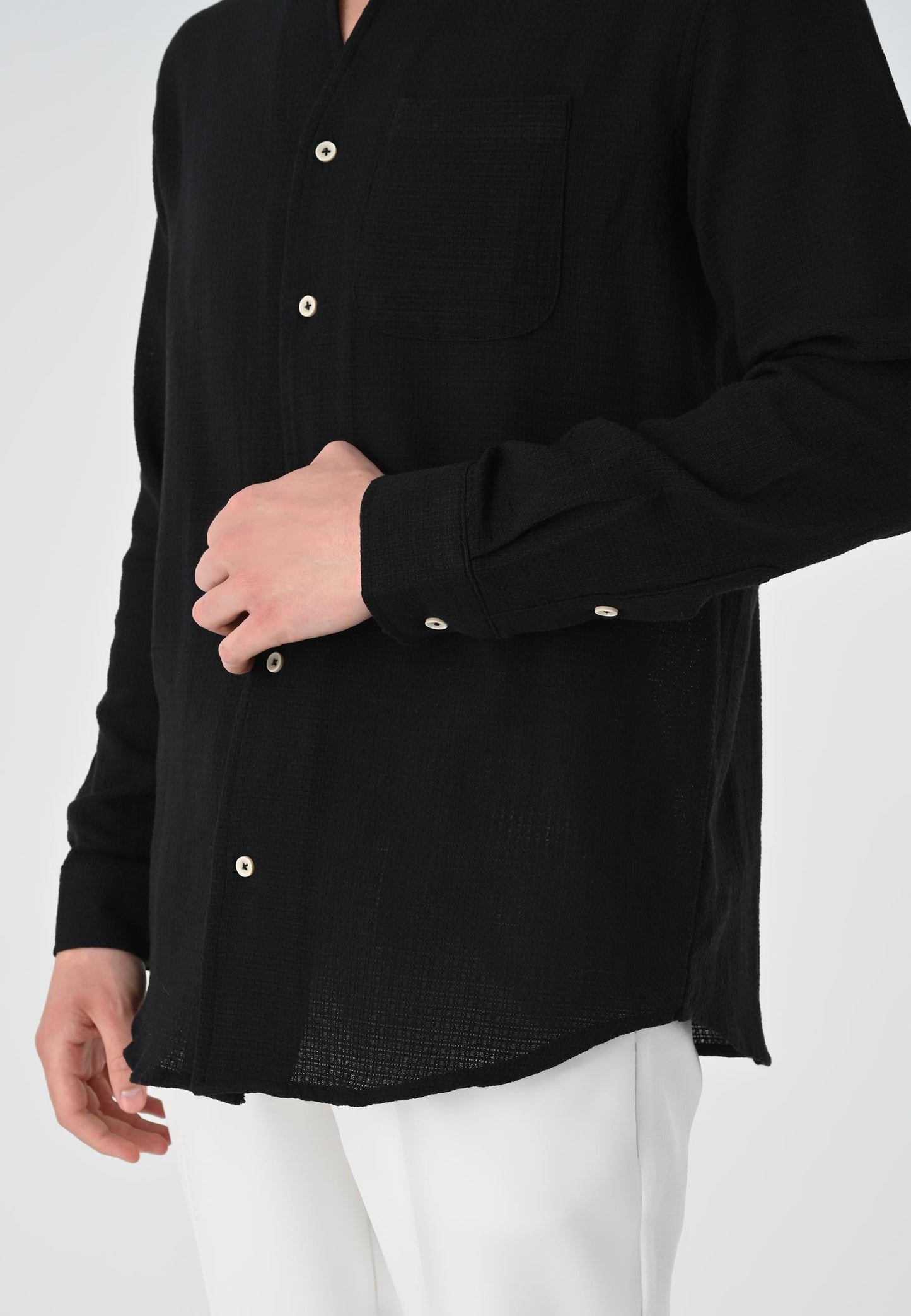 Men's Black Judge Collar Knitted Textured Shirt