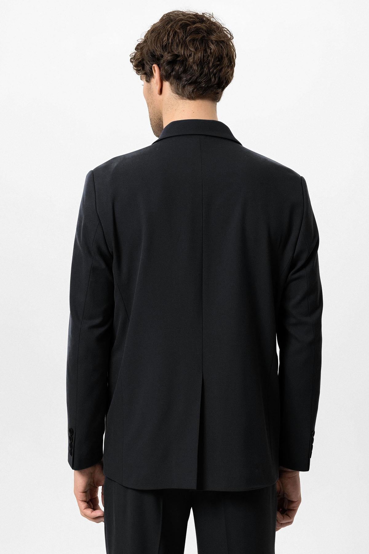 Men's Black High-Waisted Buckle Detail Relaxed Fit Pants