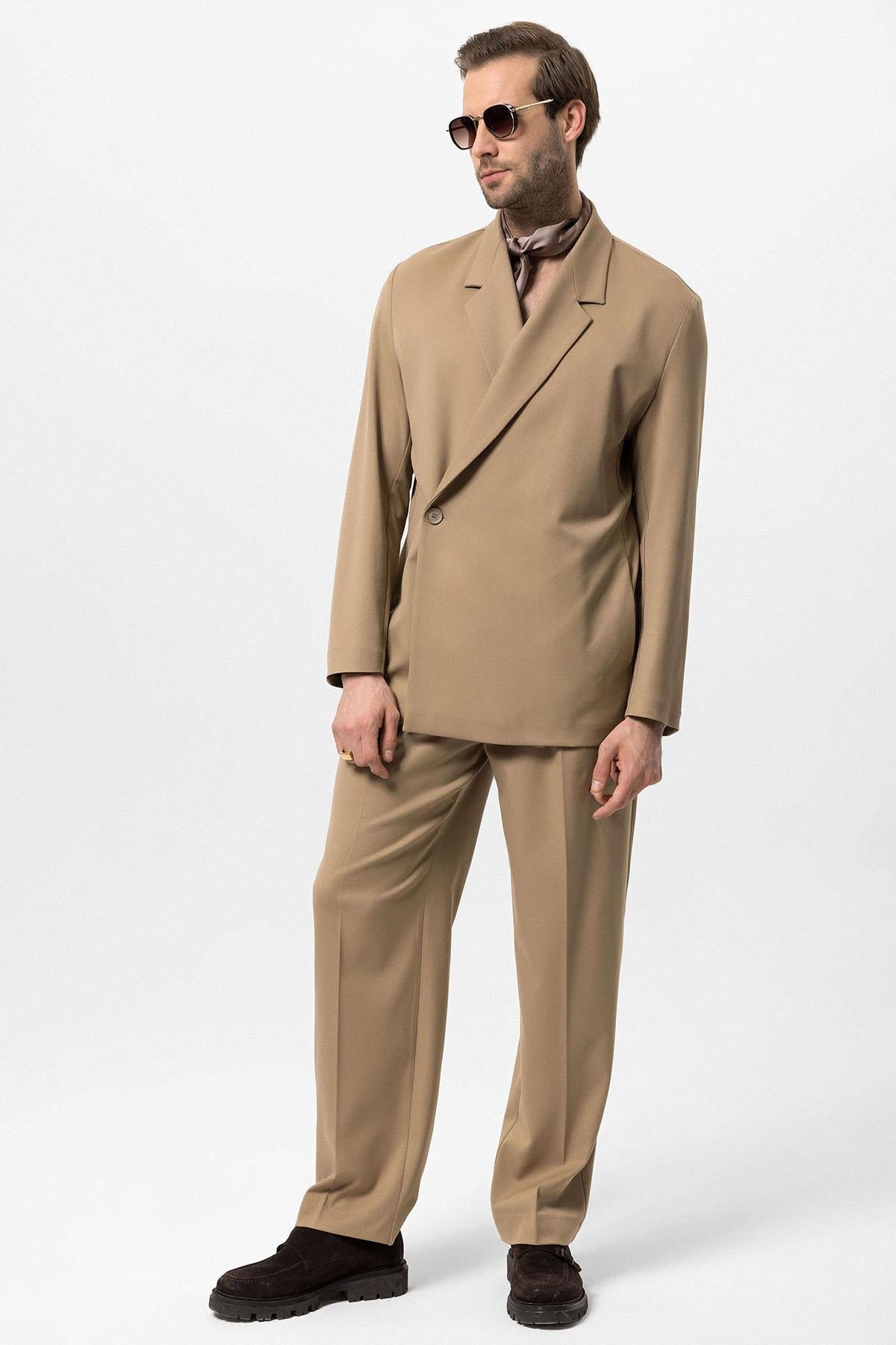 Men's Camel Double-Breasted Hidden Pocket Blazer