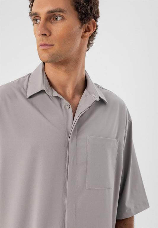 KOALA SYDNEY  Men's Light Grey Oversize Hidden Button Short Sleeve Shirt -