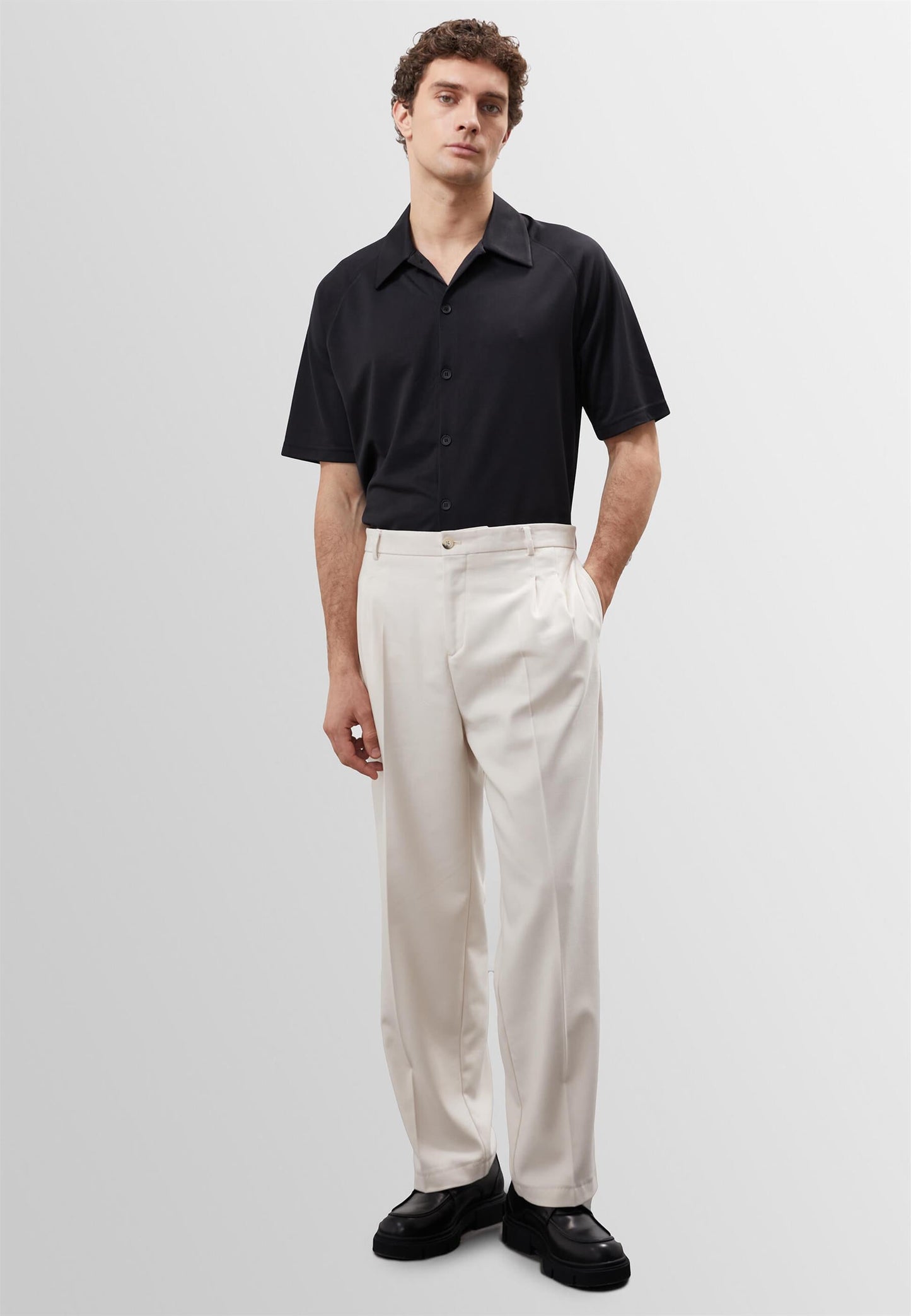 KOALA SYDNEY Men's Black Oversize Short Sleeve Shirt