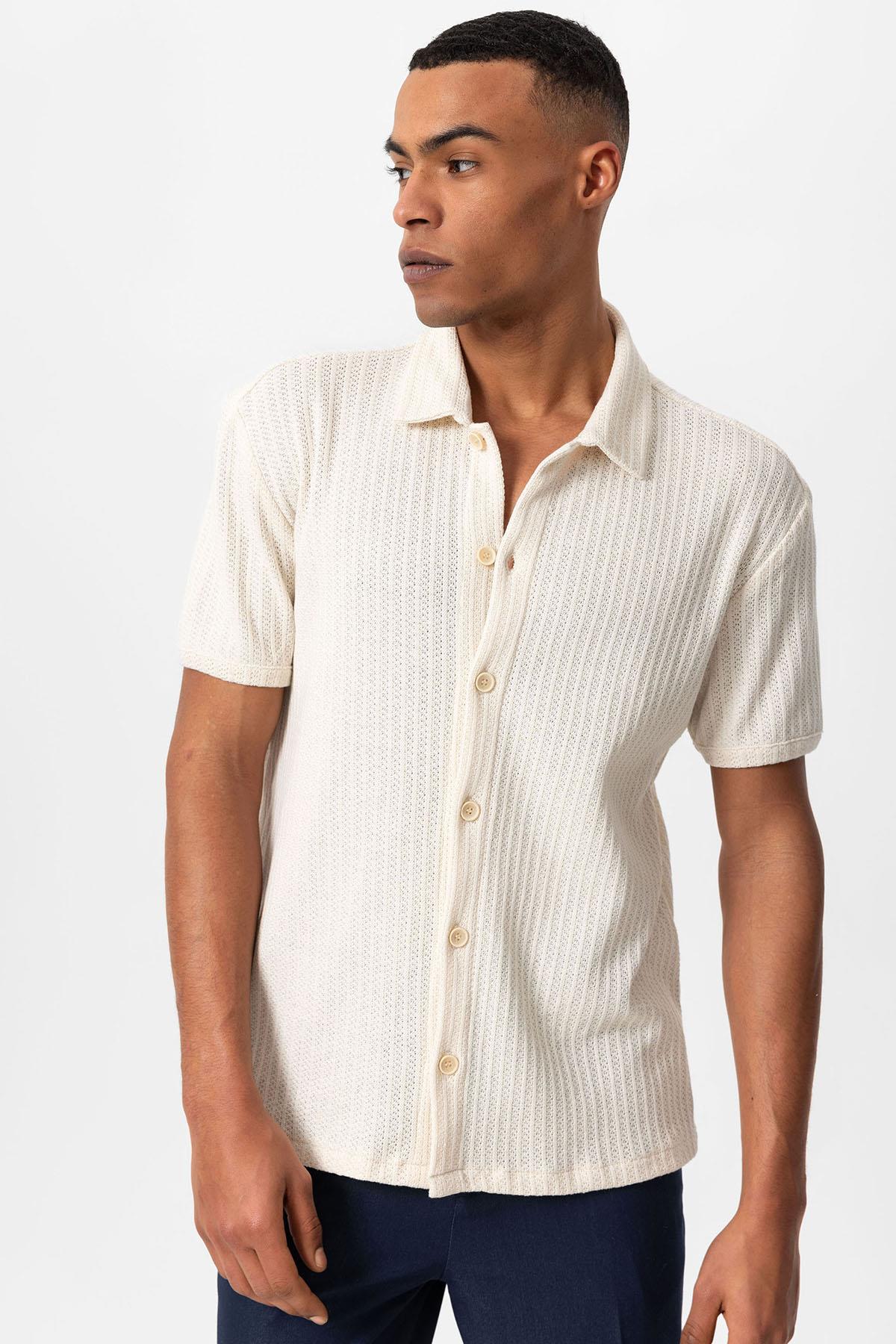 Men's Ecru Polo Collar Knit Short-Sleeve Shirt