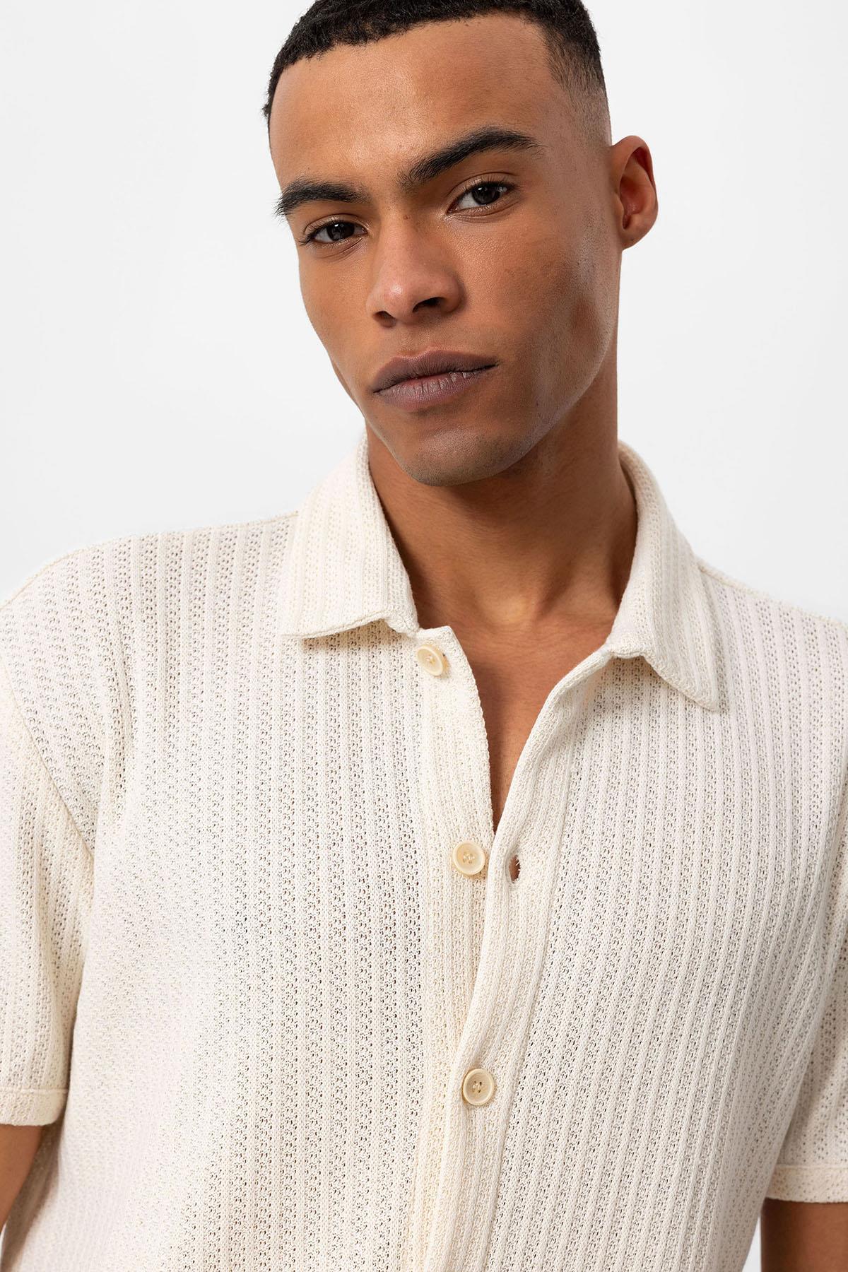 Men's Ecru Polo Collar Knit Short-Sleeve Shirt