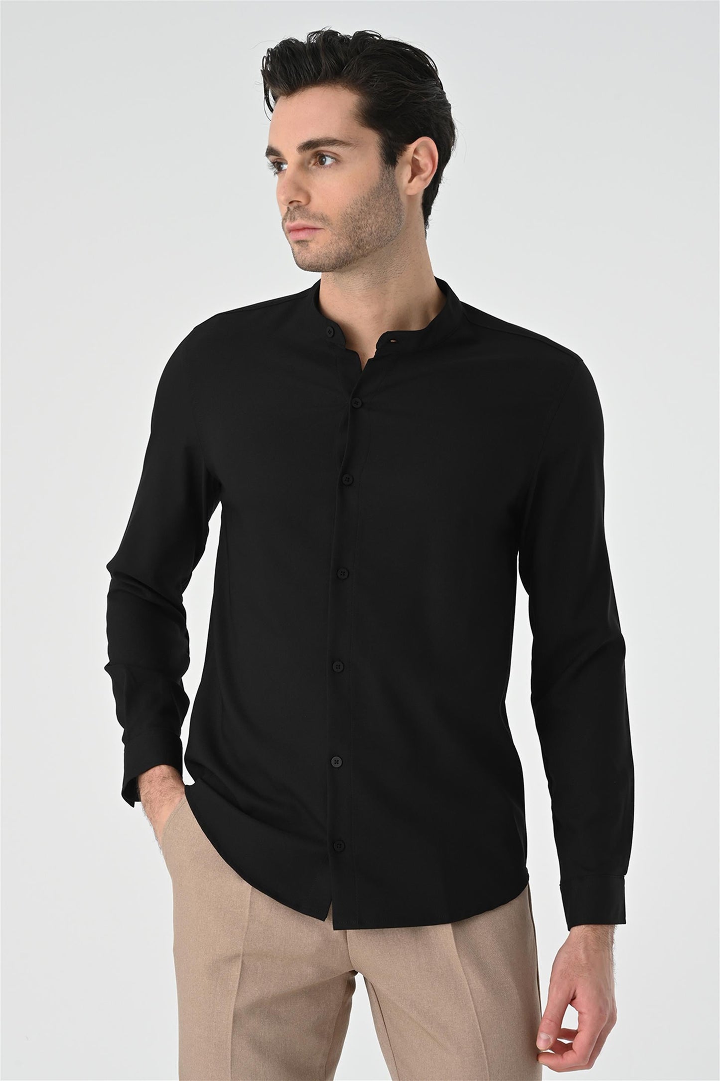 Men's Black Regular Fit Classic Collar Shirt