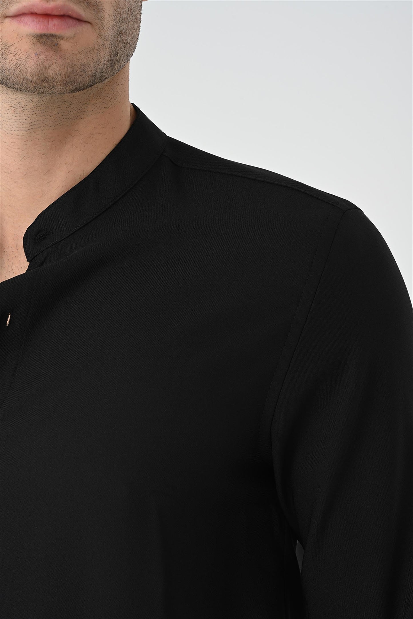 Men's Black Regular Fit Classic Collar Shirt