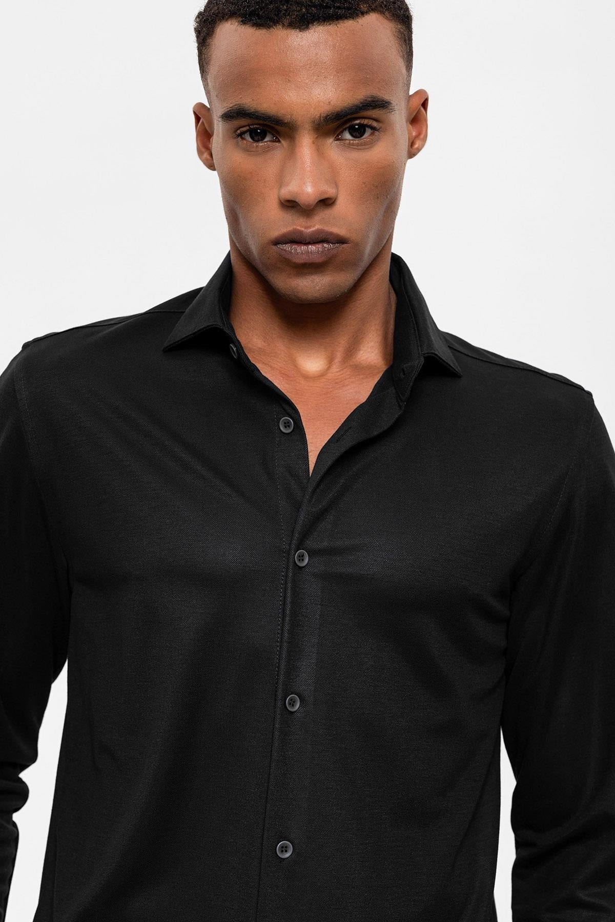 Men's Black Slim Fit Woven Shirt